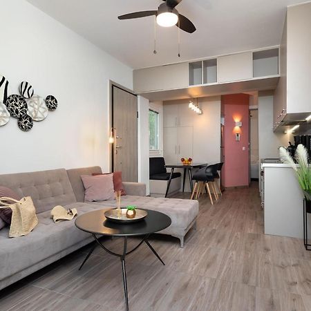 Mystique 2 Bd Aparment By Blupine Apartment Athens Exterior photo