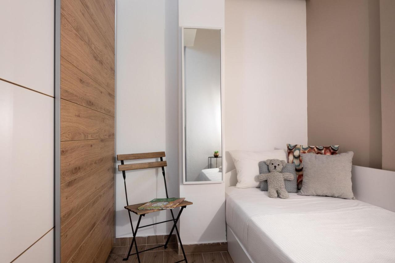 Mystique 2 Bd Aparment By Blupine Apartment Athens Exterior photo