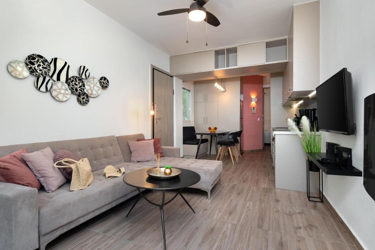 Mystique 2 Bd Aparment By Blupine Apartment Athens Exterior photo
